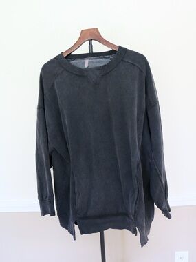 Free people movement oversized Black Washed Crewneck Sweatshirt new without tags